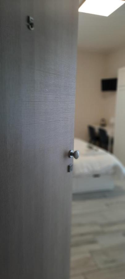 Bgy Airport House Grassobbio Hotel Bagian luar foto